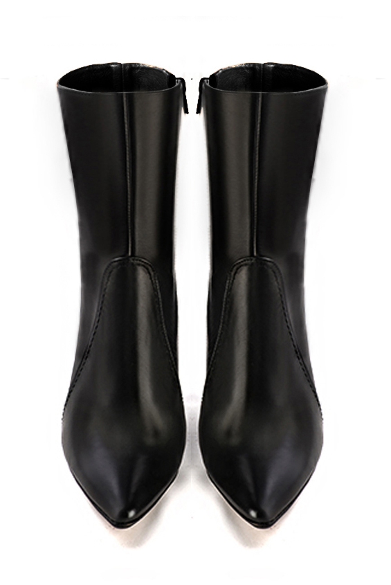 Satin black women's ankle boots with a zip on the inside. Tapered toe. Very high block heels. Top view - Florence KOOIJMAN